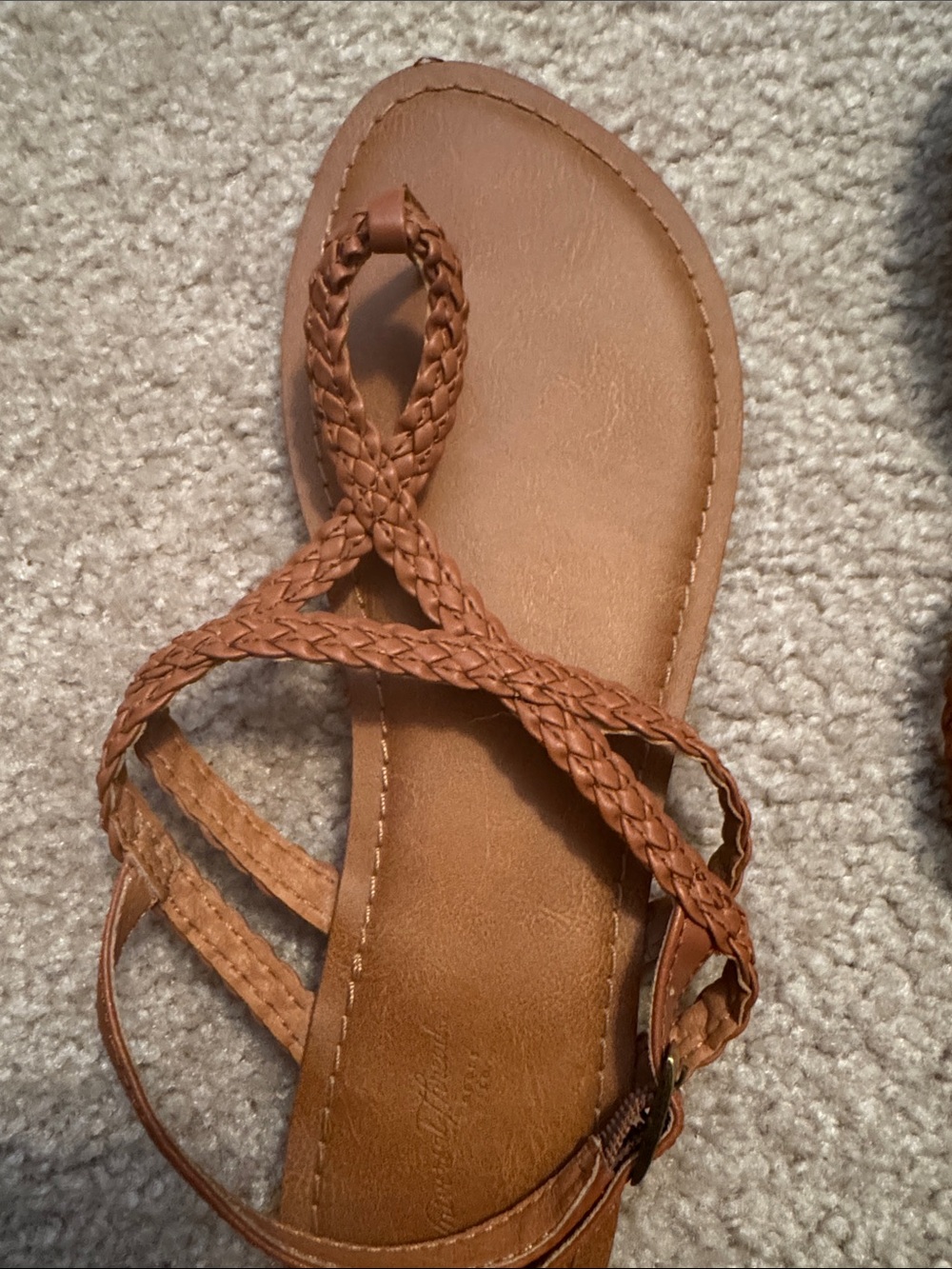 Universal Thread Brown Braided Toe-Loop Sandals - Picture 4 of 4